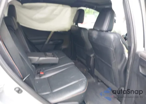 2017 Toyota Rav4 Se z USA, uszkodzony, nr VIN 2T3JFREV7HW568488